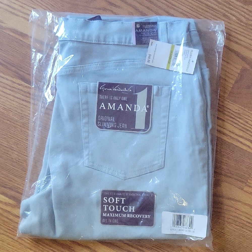 🦜Gloria Vanderbilt Amanda Jeans in Soft Gray